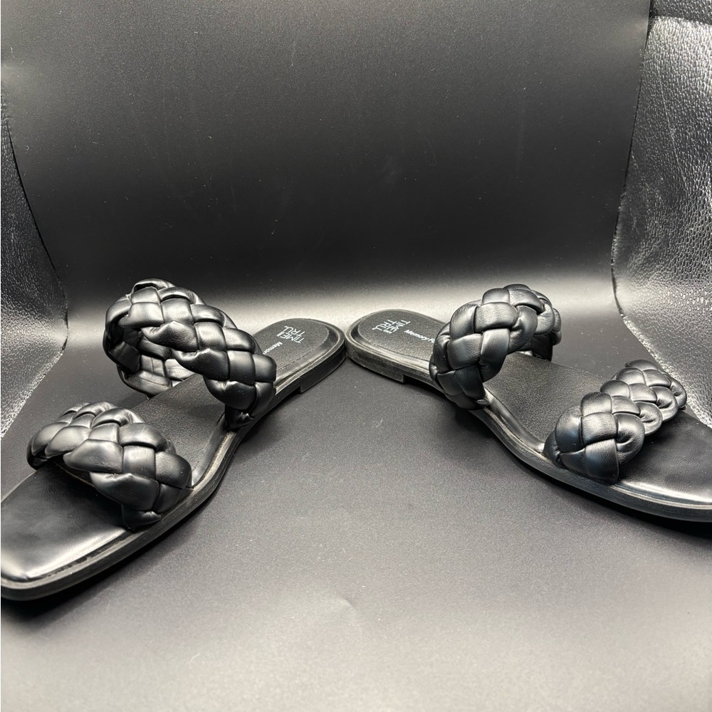 Time and Tru Women’s size 8 Braided Double Strap Slide Sandals in black - Picture 3 of 6